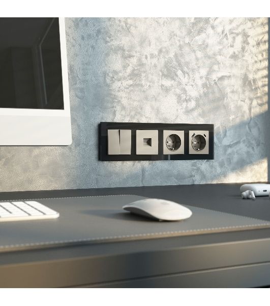 Розетка с заземлением, шторками и USB тип A+C (дымчатый)