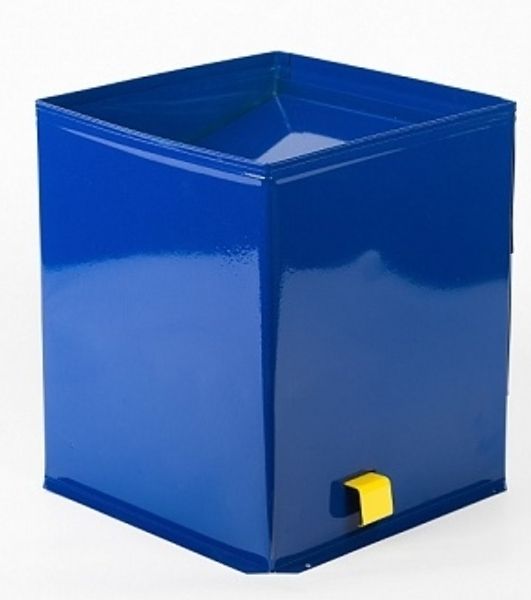 Зернодробилка Челябинск ЦИКЛОН, 1,9 кВт, 350 кг/час