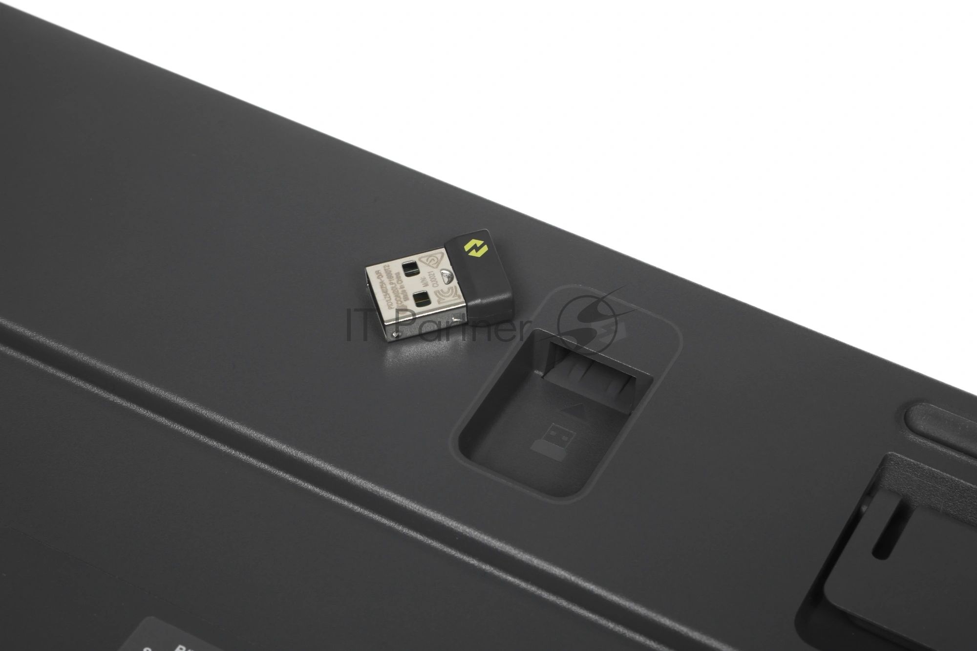 Клавиатура Logitech K868 гибридная, USB Type-A, Bluetooth, радиоканал, чёрный
