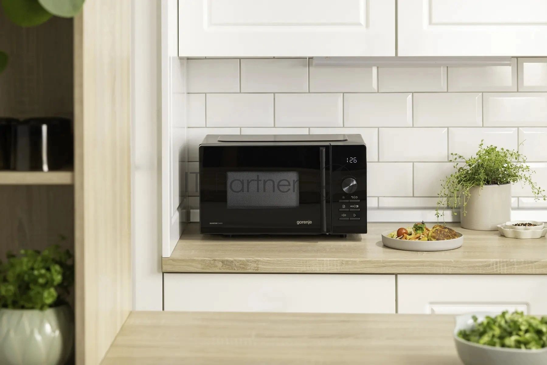 Микроволновая Печь Gorenje MO20A3B5 20л. 800Вт черный
