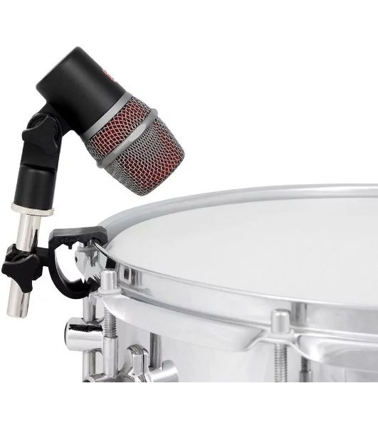 Микрофон динамический sE Electronics V BEAT инструментальный, для малых барабанов и томов, 30 Гц 19 кГц, суперкардиоида, комплектация: резьбовой адаптер, чехол на молнии, ветрозащита, гайка с накаткой для надежной фиксации микрофона