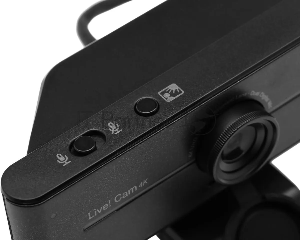 Веб-камера Creative Live! Cam 4K 3840x2160, 30 кадр/с, USB Type-A, микрофон, шторка приватности, универсальное крепление