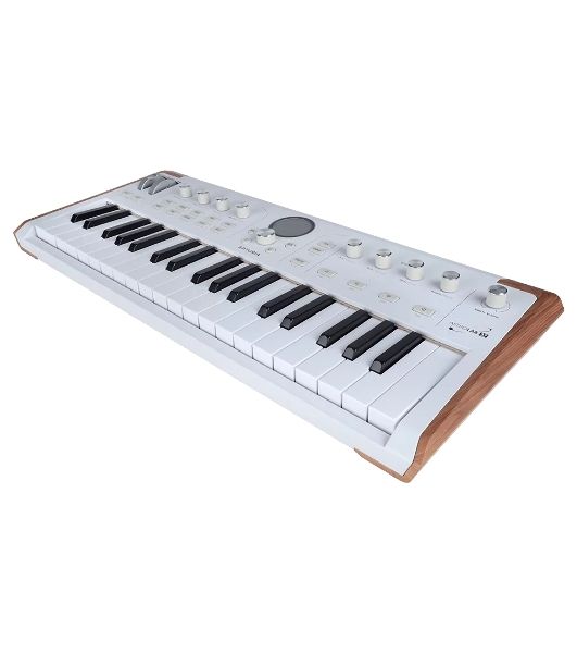 Сценическая клавиатура 230721 Arturia AstroLab 37 White Astrolab White 37 клавиш, полувзвешенная механика, 10 звуковых движков, вокодер, 10 кнопок пресетов, 4 макрорегулятора, MIDI-вход, USB-C и USB-A; аудио Bluetooth; WiFi, цвет белый