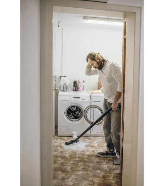 Строительный пылесос Karcher WD 5 S V-25/5/22 желтый, 1100 Вт, уборка сухая/сбор воды, пылесборник мешок/контейнер, 25 л