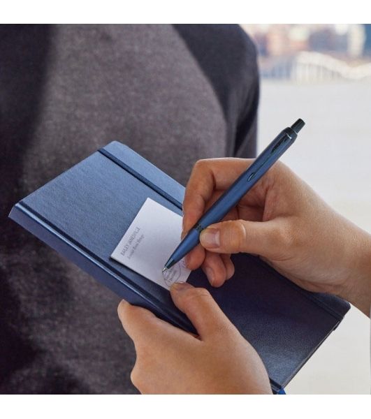 Ручка шариковая Parker IM Monochrome K328 (CW2172966) Blue PVD, M, синие чернила, подарочная коробка