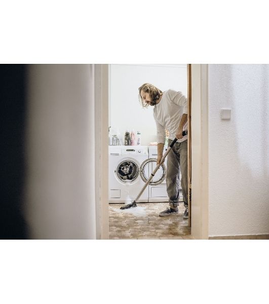 Строительный пылесос Karcher WD 6 P S V-30/8/35/T (YSY) желтый, 300/1300 Вт, уборка сухая/сбор воды, пылесборник мешок/контейнер, 30 л
