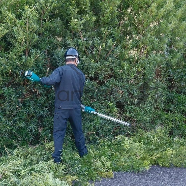 Кусторез Makita UN001GZ аккум.