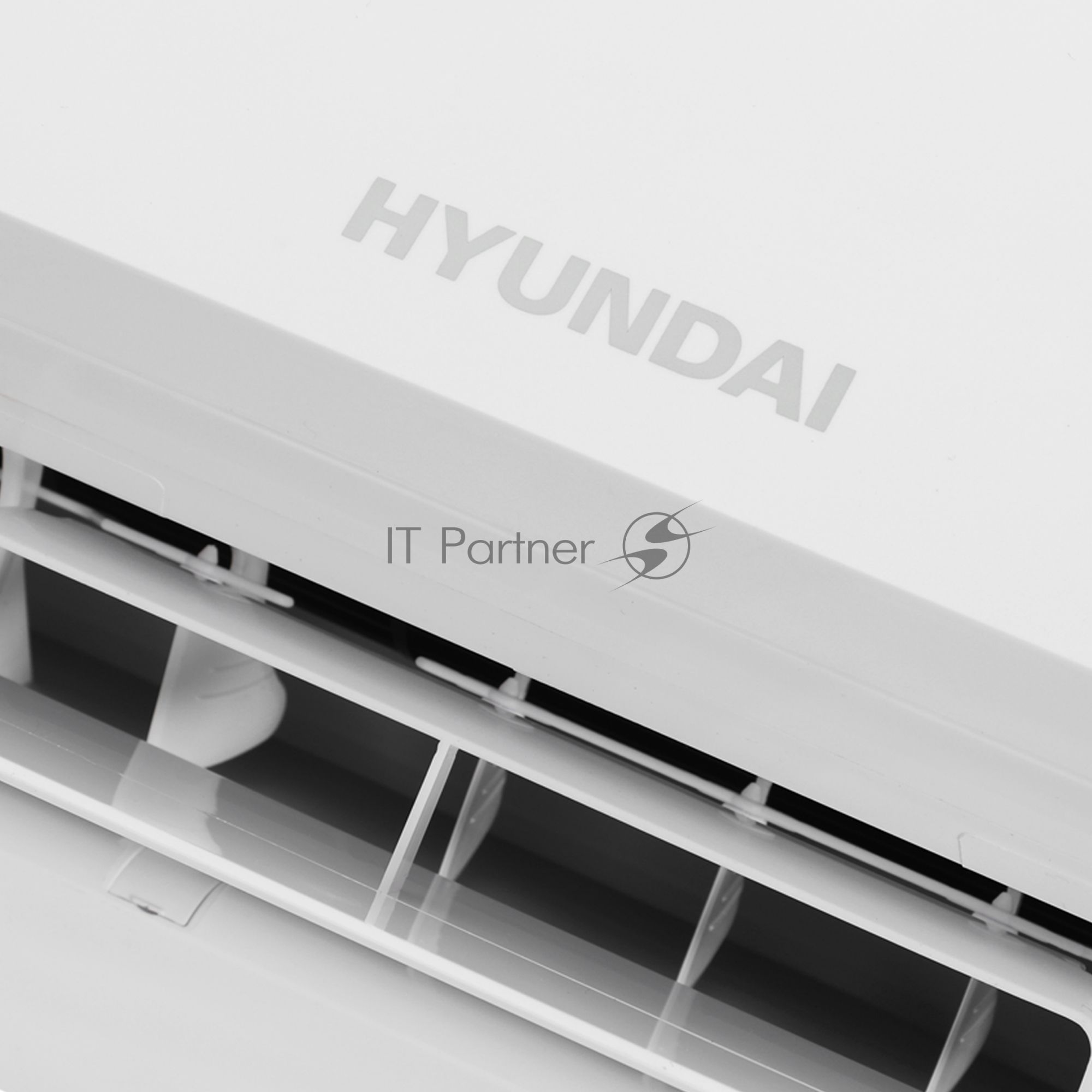 Кондиционер Сплит-система Hyundai HAC-12i/S-PRO белый
