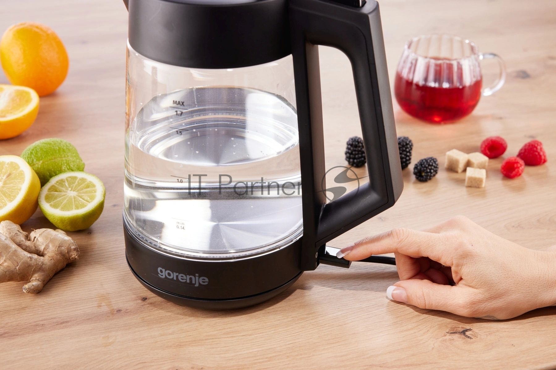 Чайник электрический Gorenje K17OGP 1.7л. черный корпус: стекло