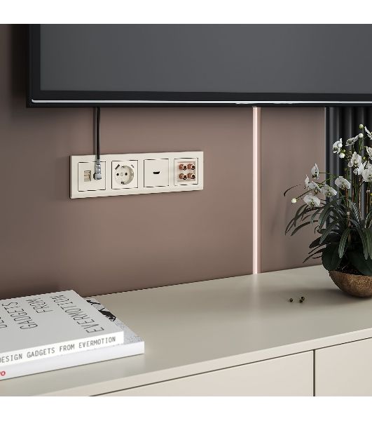 Розетка с заземлением, шторками и USB тип A+C (слоновая кость)