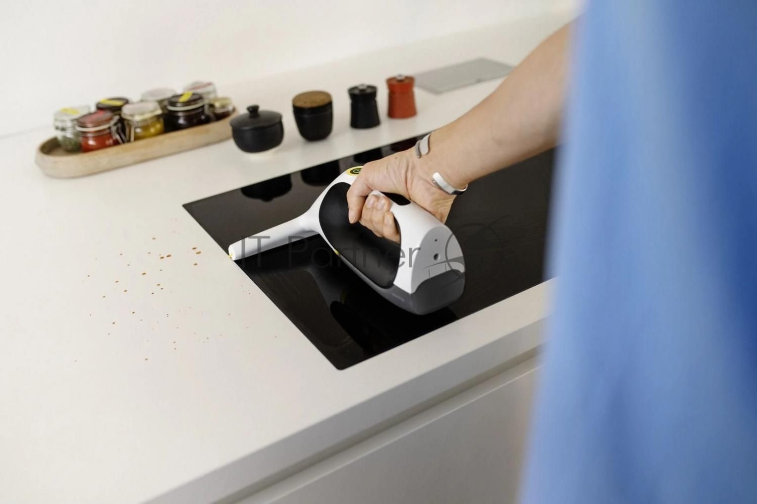 Мойщик окон Karcher WV 2 Universal Care шир.скреб.:280мм пит.:от аккум. белый/желтый