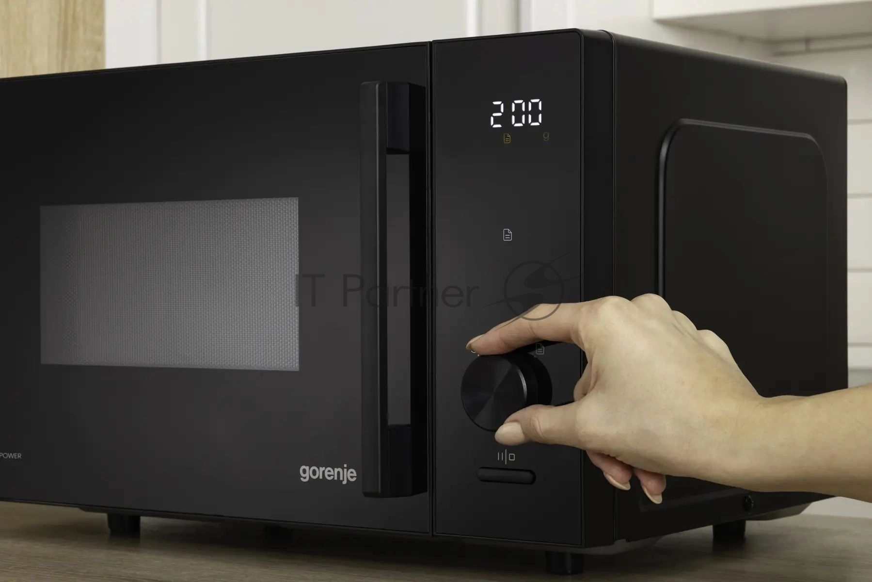 Микроволновая Печь Gorenje MO23S4B5 23л. 800Вт черный