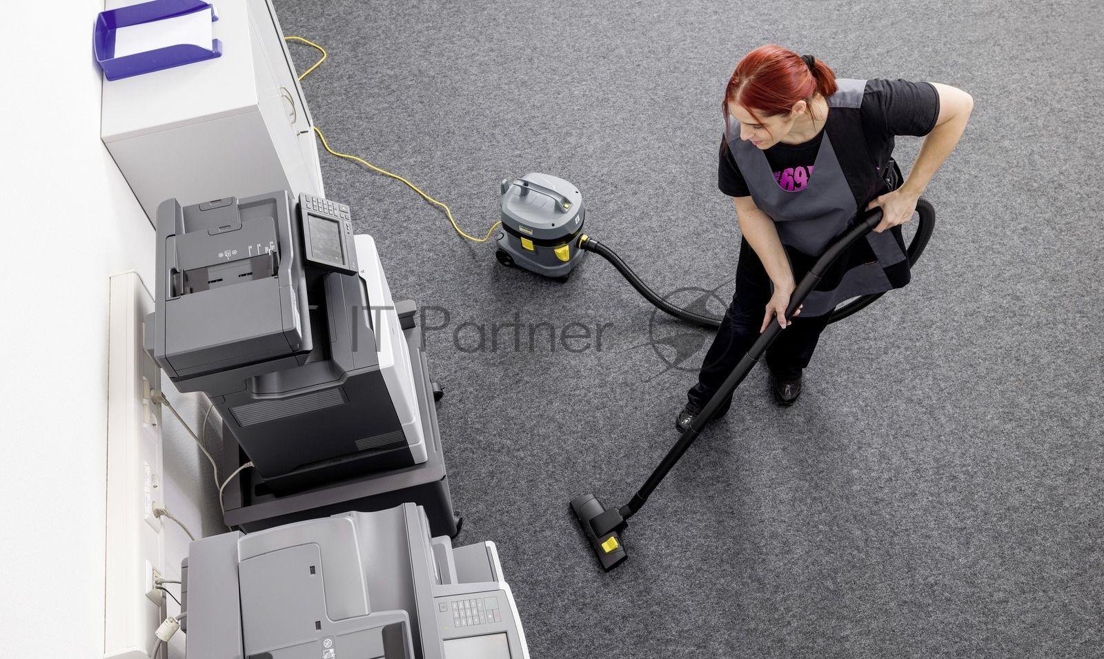 Пылесос Karcher T 11/1 Classic *EU желтый/серый, 850 Вт, уборка сухая, пылесборник контейнер/мешок, 11 л