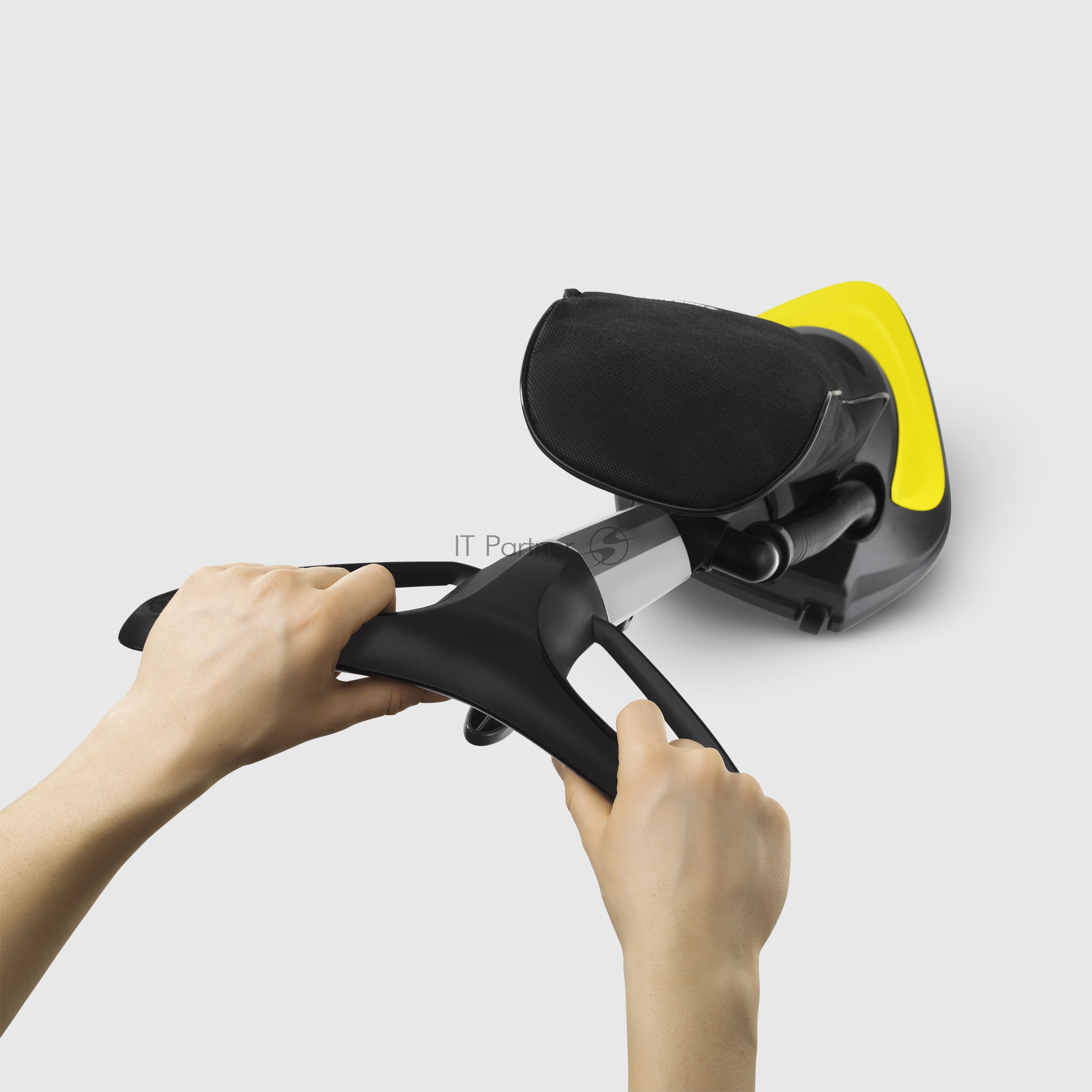 Поломойная машина Karcher FP 303