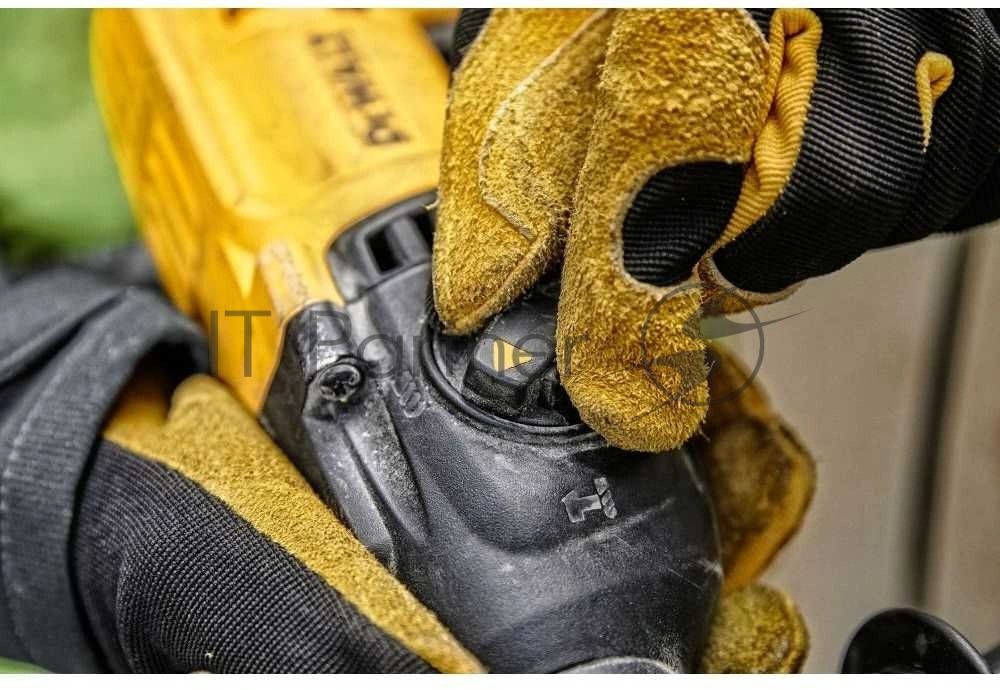 Перфоратор DeWalt D25033-QS патрон:SDS-plus уд.:2Дж 710Вт