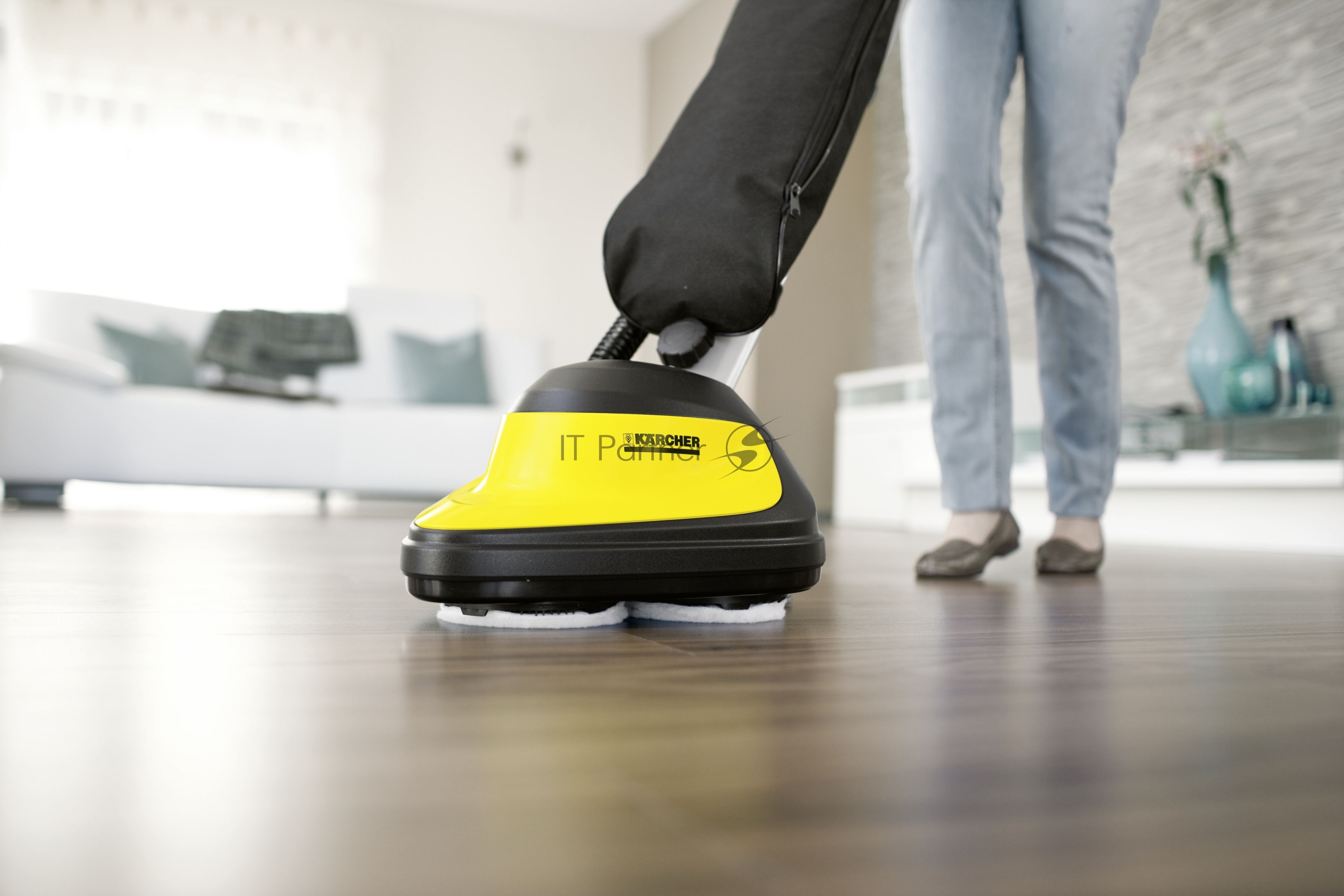Поломойная машина Karcher FP 303