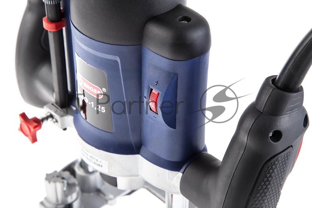 Фрезер ДИОЛД МЭФ-1,251250Вт 1000-32000об/мин ход0-40мм цанга8мм фреза40мм 3.4кг