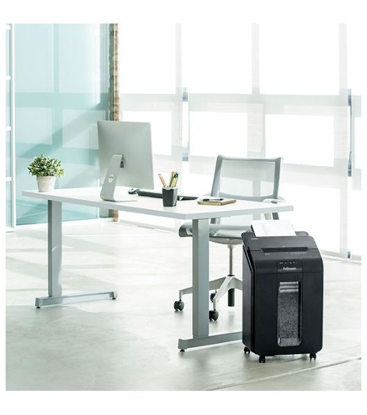 Шредер Fellowes AutoMax 100M (секр.P-4)/фрагменты/100лист./23лтр./скрепки/скобы/пл.карты