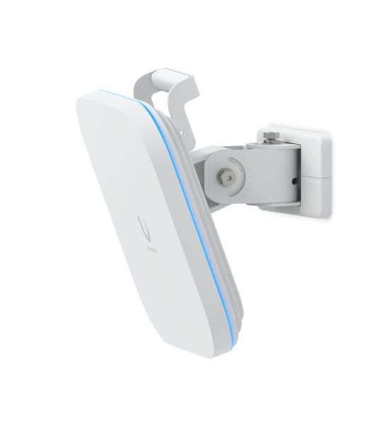 Точка доступа Wi-Fi Ubiquiti UniFi E7 AP Campus 2,4+5+6 ГГц, Wi-Fi 7, 4х4 MU-MIMO, 802.3bt, 1х 10G RJ45, 1х 1G RJ45