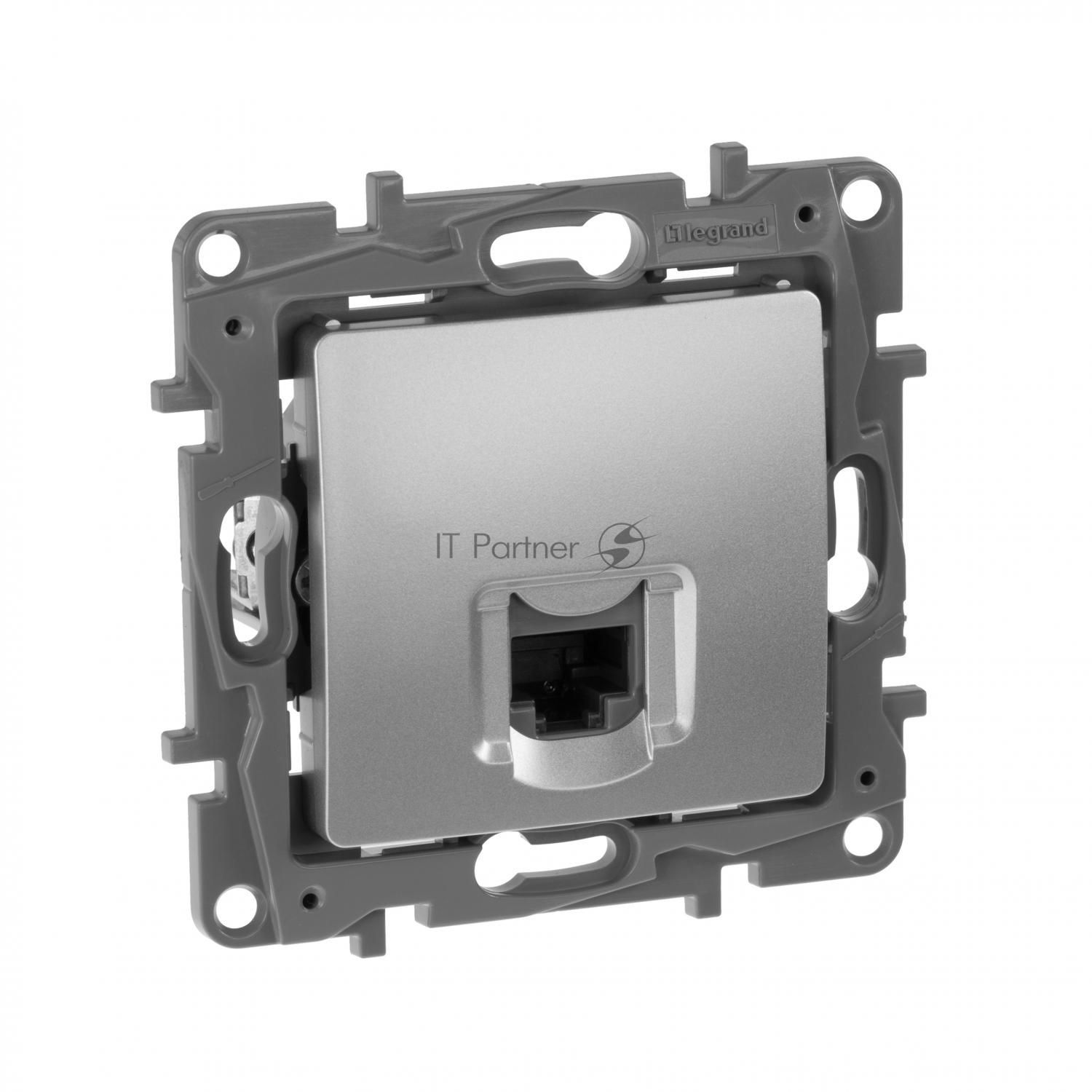 Розетка Legrand ETIKA RJ45 6 UTP алюминий 672453