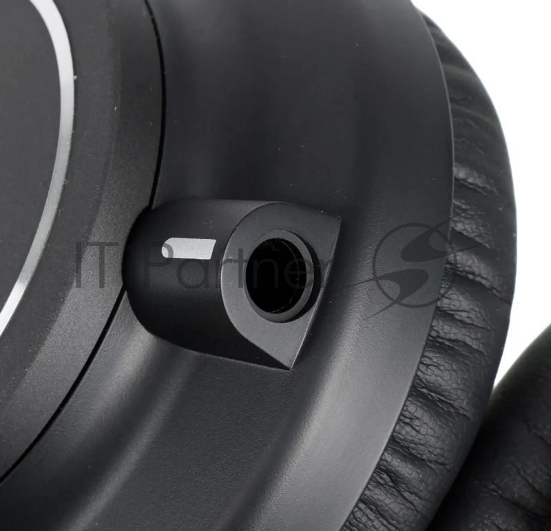 Проводные наушники Audio-Technica ATH-M70x черный, полноформатные