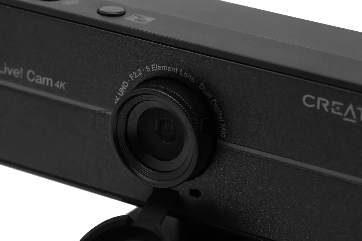 Веб-камера Creative Live! Cam 4K 3840x2160, 30 кадр/с, USB Type-A, микрофон, шторка приватности, универсальное крепление