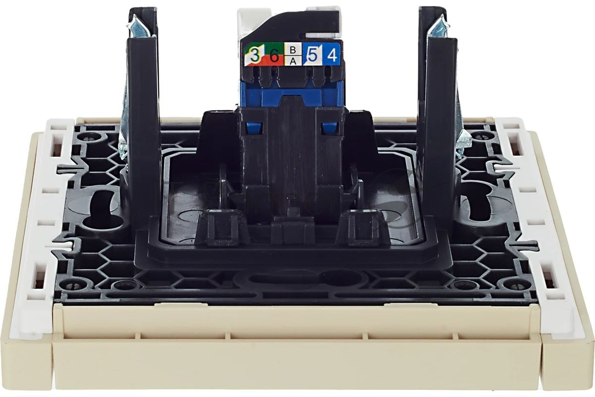 Розетка компьютерная RJ45 кат.6 IEK FORTE&PIANO FP431 ваниль