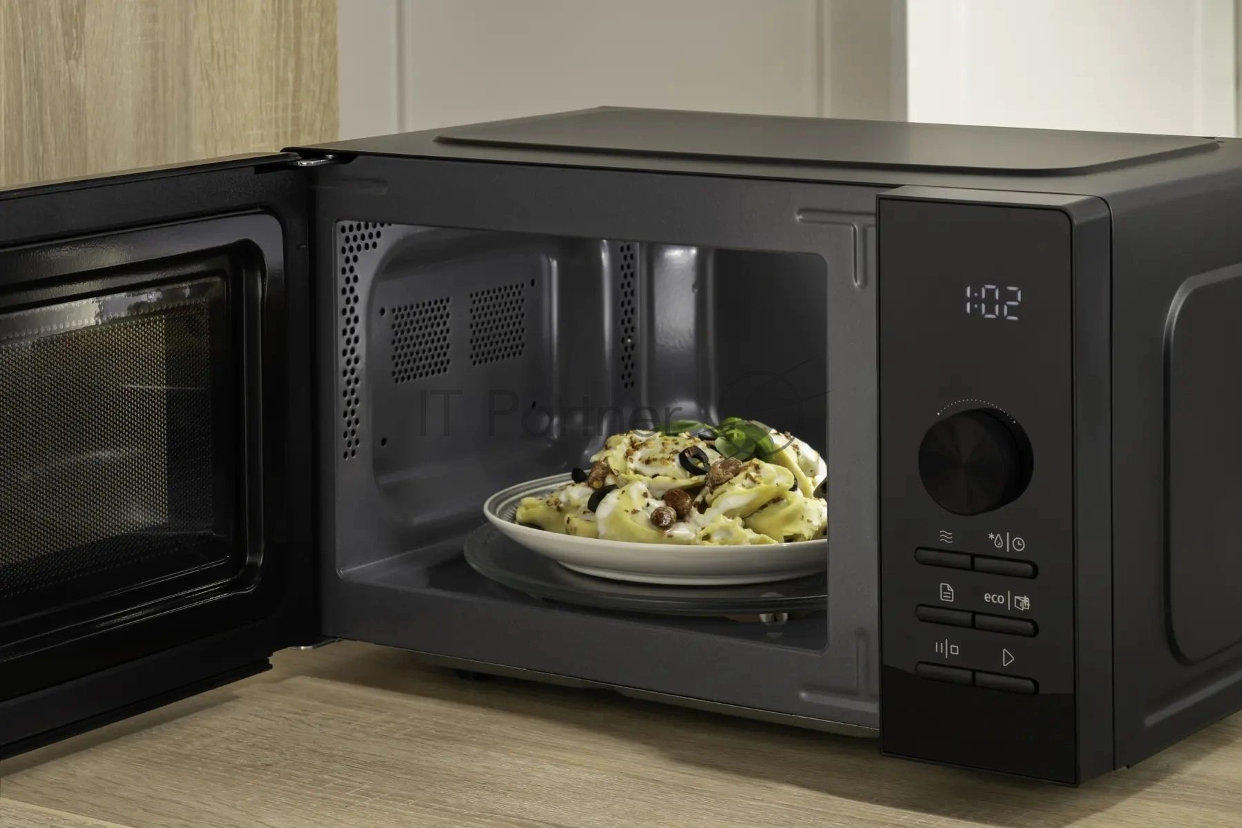Микроволновая Печь Gorenje MO20A3B5 20л. 800Вт черный