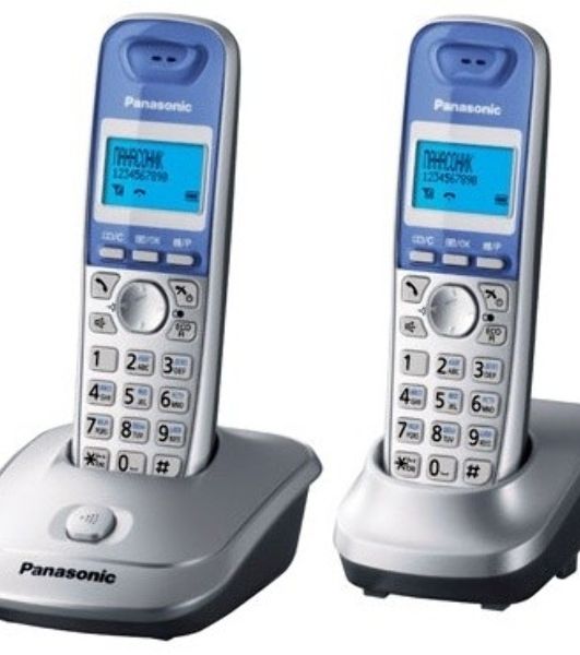Телефон беспроводной (DECT) Panasonic KX-TG2512RUS (серебристый) Доп трубка в комплекте,АОН, Caller ID,спикерфон на трубке,полифония