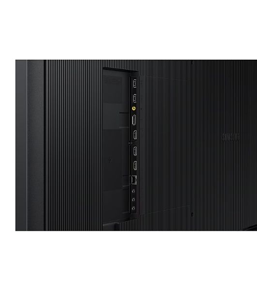 Дисплей Samsung QM55C