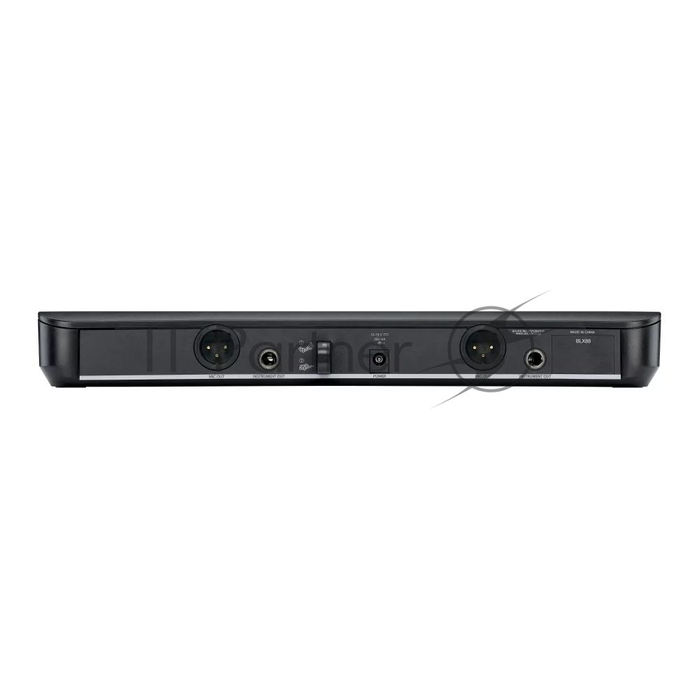 Микрофонная система SHURE BLX1288E/CVL-M17 беспроводная, двухканальная, с ручным передатчиком PG58 и петличным микрофоном CVL-B/C, частота UHF 662-686 МГц