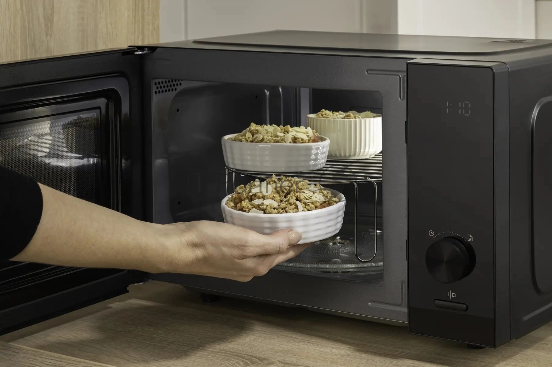 Микроволновая Печь Gorenje MO23S4B5 23л. 800Вт черный