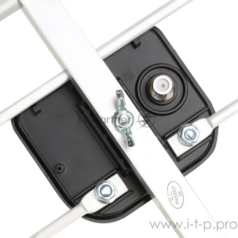 Антенна телевизионная пассивная Hyundai H-TAE260 серебристый