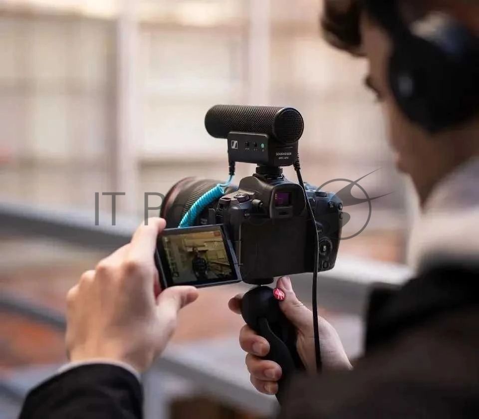 Микрофон проводной Sennheiser MKE 400 Mobile Kit 0.067м черный