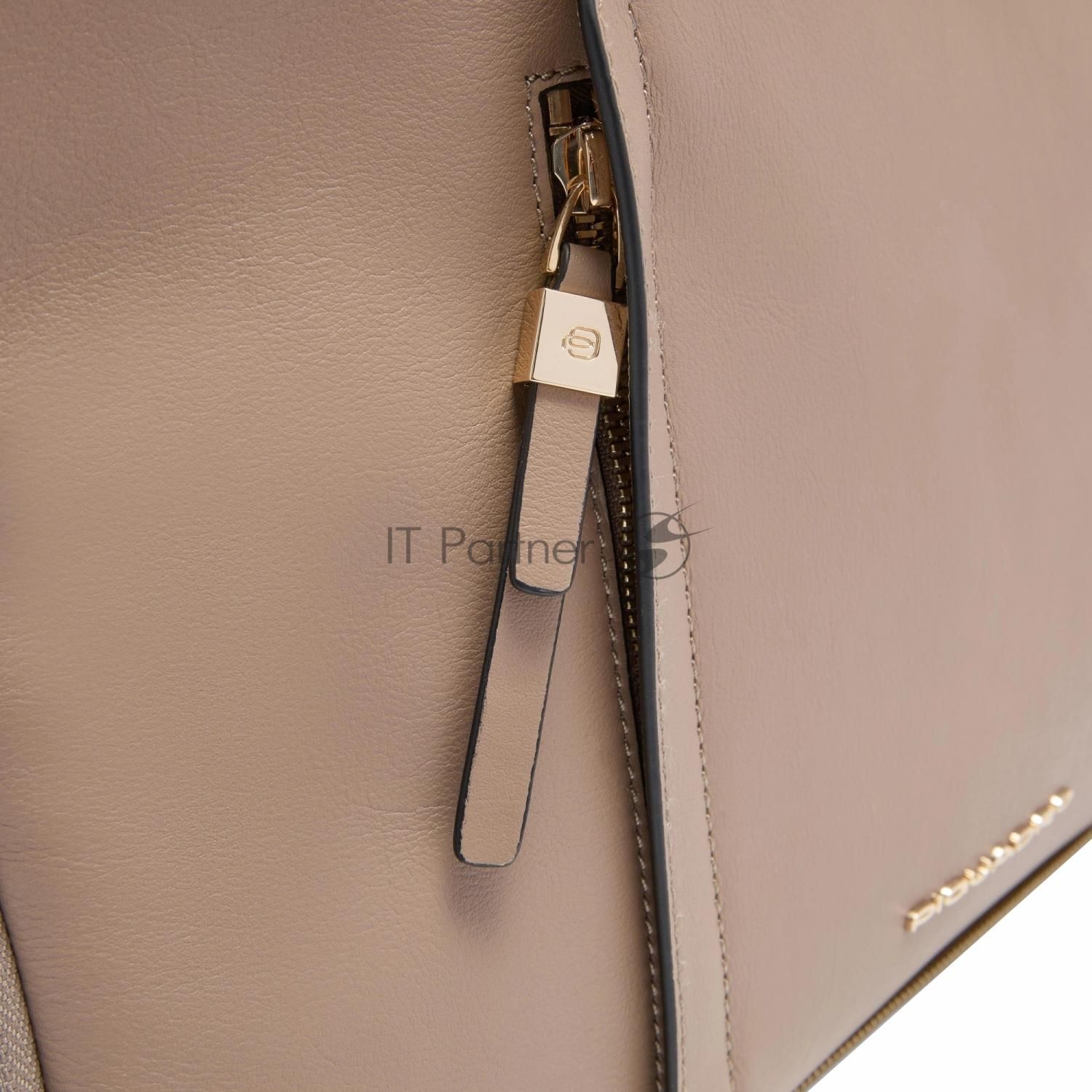 Деловая сумка женская Piquadro Circle CA6698W92/TOBLU с отделением для ноутбука 14" бежевая/голубая натур.кожа