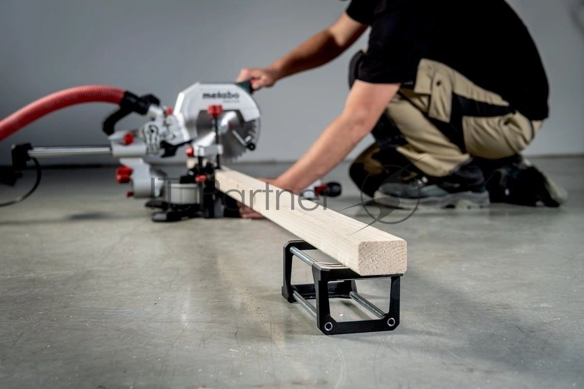 Торцовочная пила Metabo KGS 254 M set 1450Вт 5000об/мин d=254мм