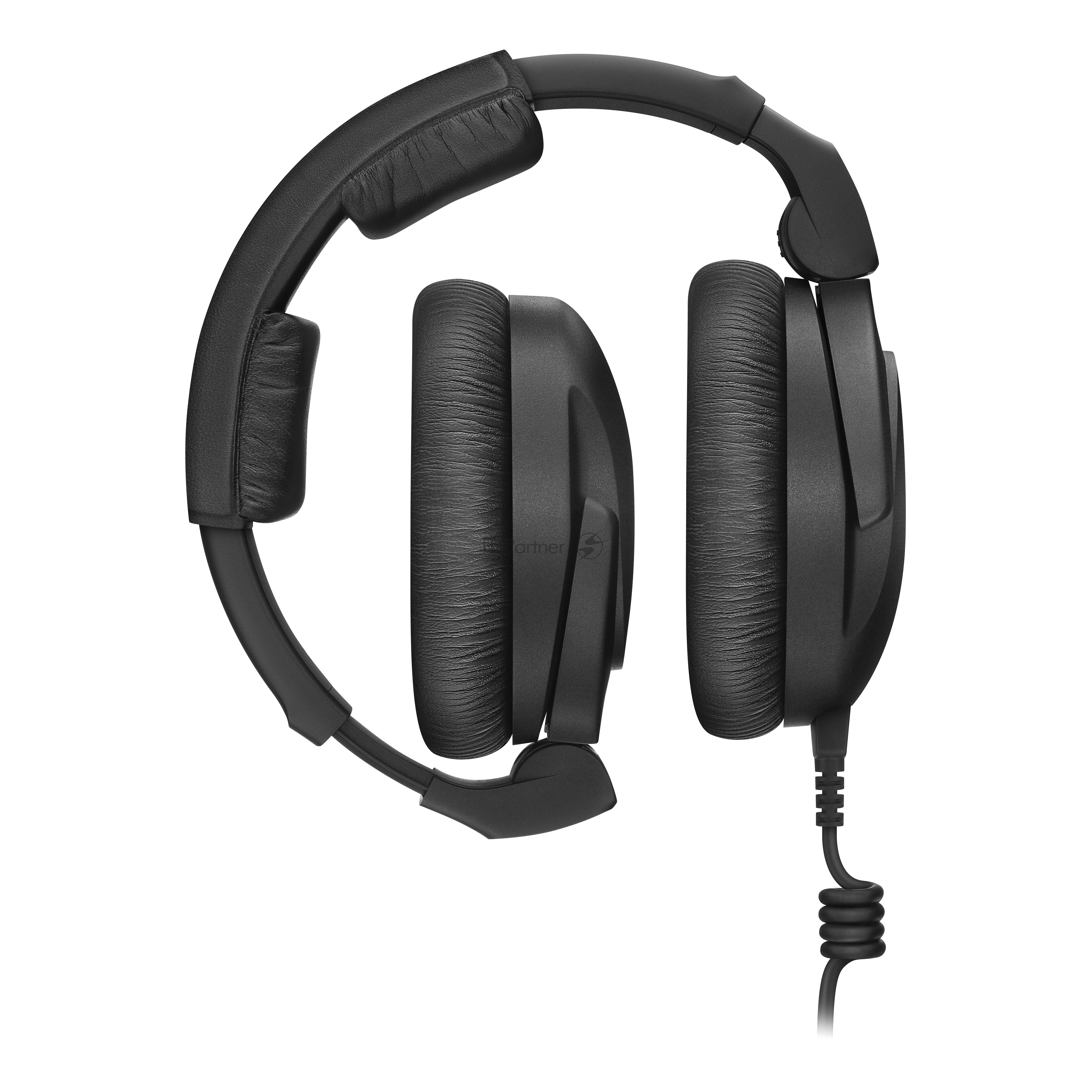 Закрытые динамические мониторные наушники Sennheiser [HD 300 PRO] Диапазон: 625000Гц, импеданс: 64Ом, чувствительность: 108дБ, вес: 297г, кабель 1,55м (3,5мм + адаптер 6,3мм).