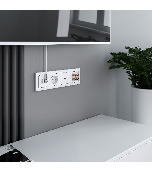 Розетка с заземлением, шторками и USB тип A+C (белый)