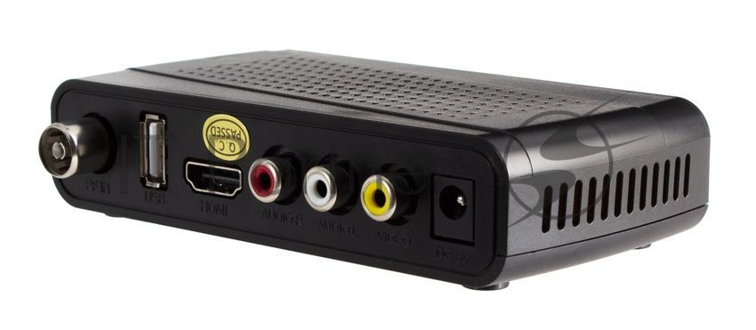 Приставка для цифрового ТВ Hyundai H-DVB520 черный, DVB-T2, DVB-T, DVB-C, HDMI, USB 2.0 х2