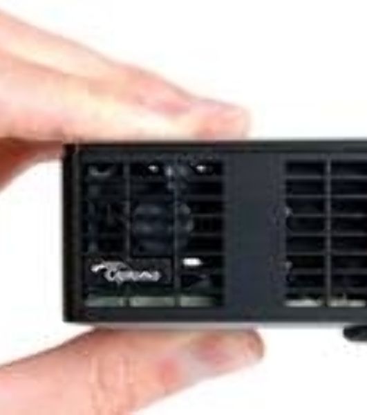 Проектор Optoma ML750e (DLP, LED, WXGA 1280x800, 700Lm, 15000:1, HDMI, USB, MHL, MicroSD, 1x1W speaker, 3D Ready, led 20000hrs, черный, 0.38kg)