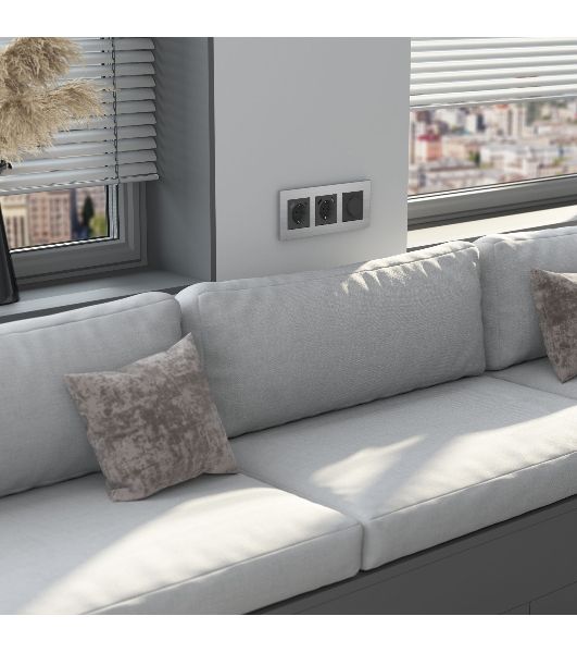 Рамка на 3 поста  AluMax (алюминий) W0033506