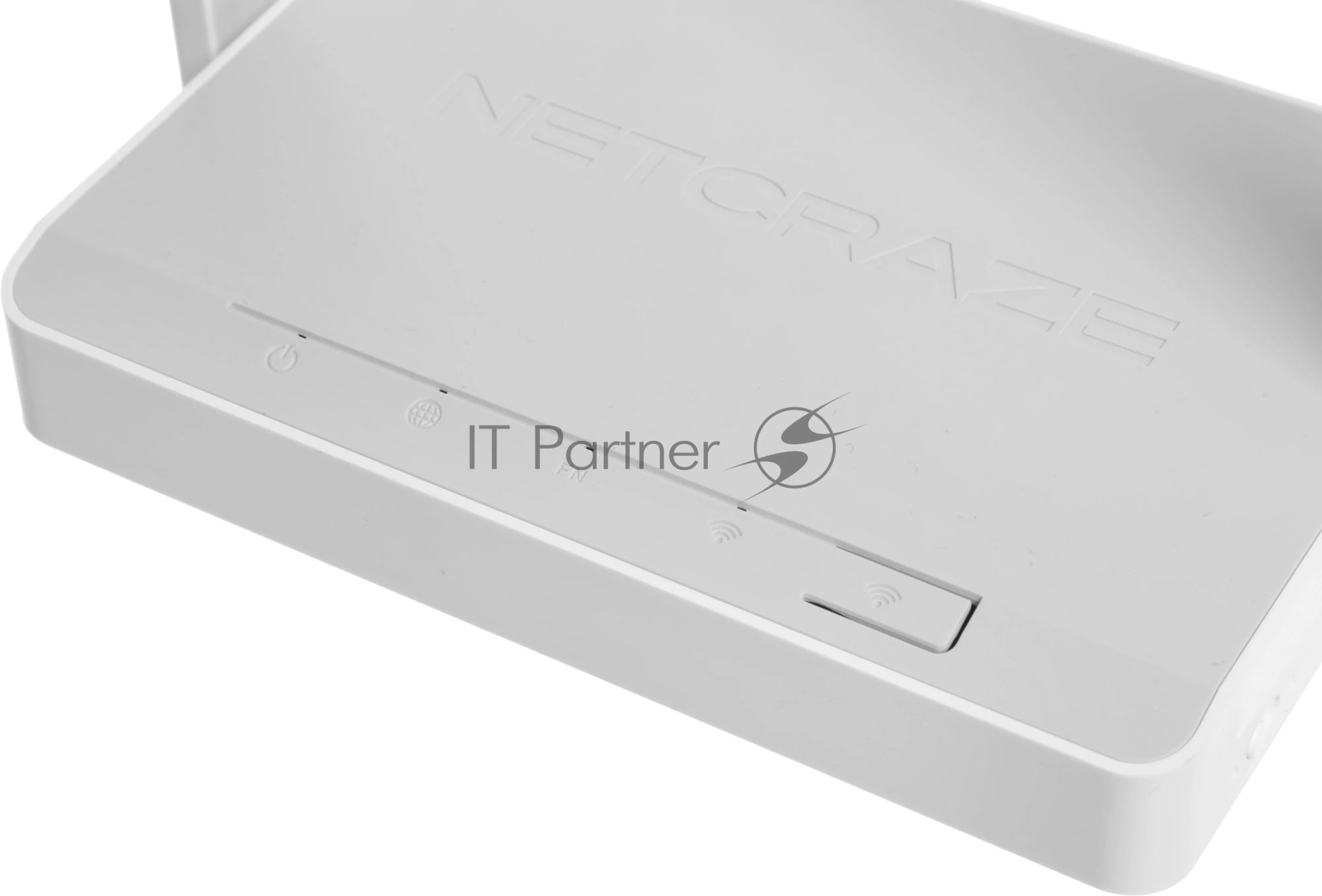 Интернет-центр Netcraze Air (NC-1613) с Mesh Wi-Fi 5 AC1200, 4-портовым Smart-коммутатором и переключателем режима роутер/ретранслятор