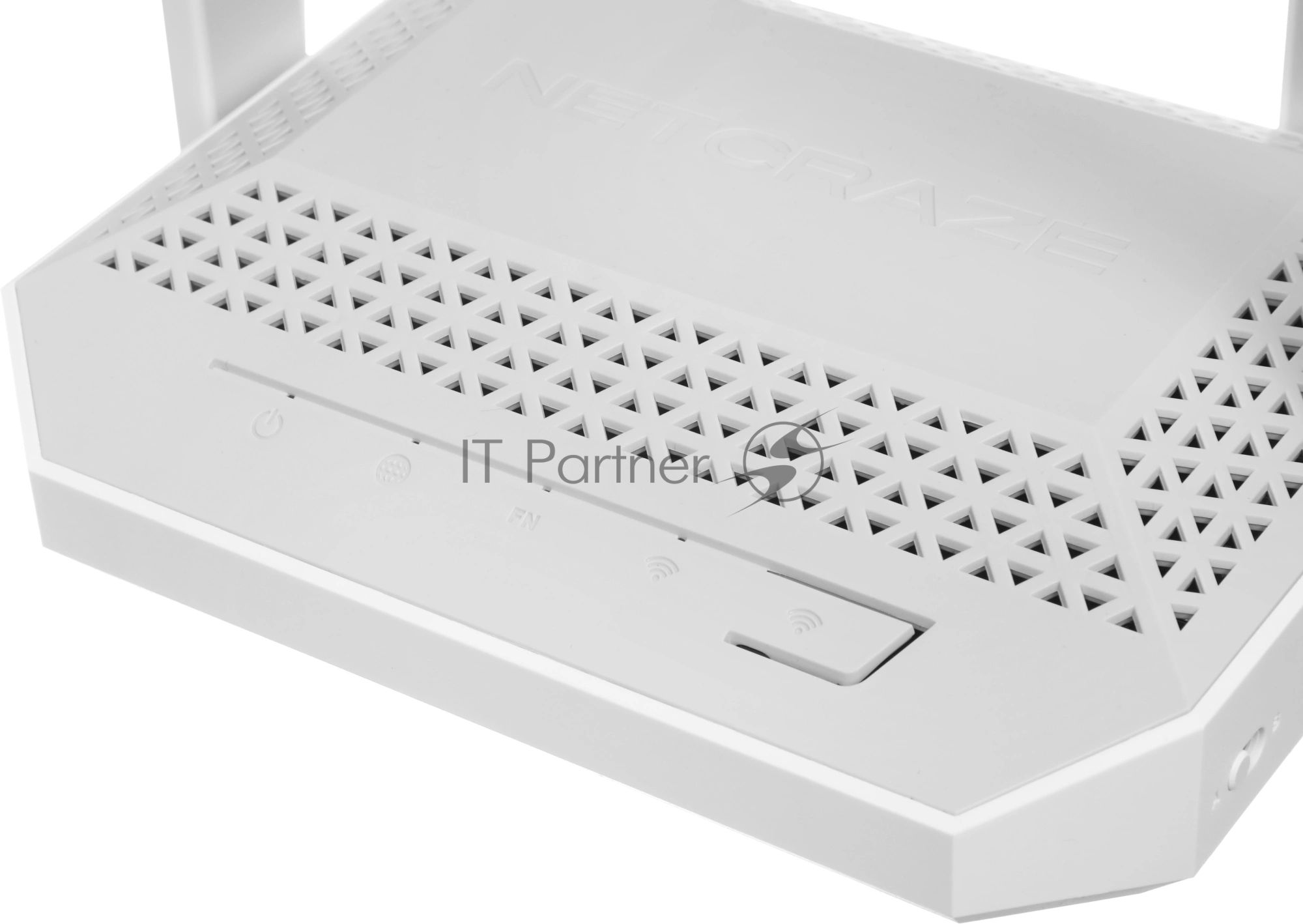 Маршрутизатор Netcraze Challenger Мультигигабитный интернет-центр с Mesh Wi-Fi 6 AX3000, 2 портами 2.5 Gigabit Ethernet и переключателем режима роутер/ретранслятор
