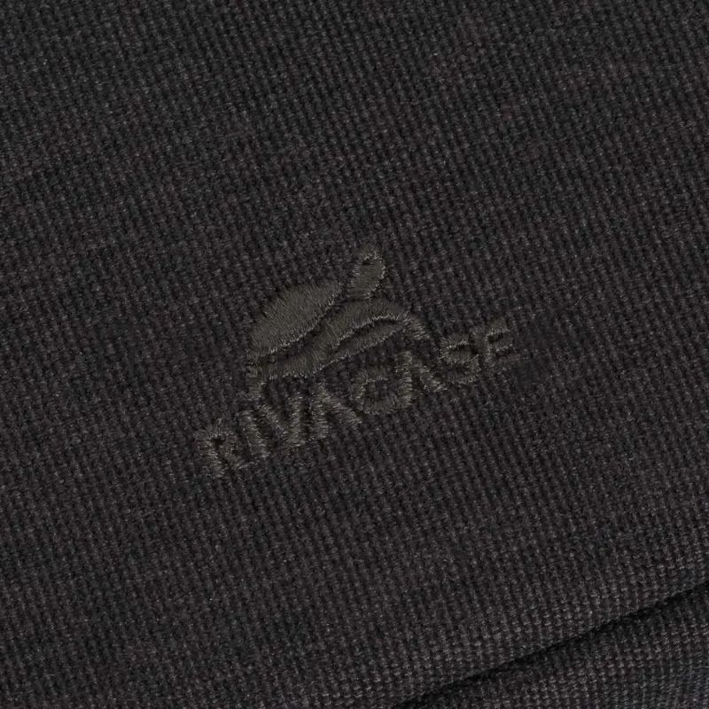 Чехол для ноутбука 14" Riva 7704 черный полиэстер