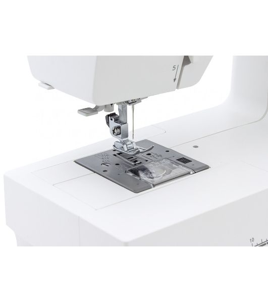 Швейная машина Janome Sewist 721, белый