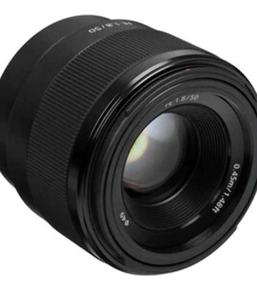 Объектив Sony SEL50F18F.SYX, 50 мм, f/1.8, фикс-объектив, компактный светосильный стандартный объектив с асферическим элементом, Sony E (FE), черный