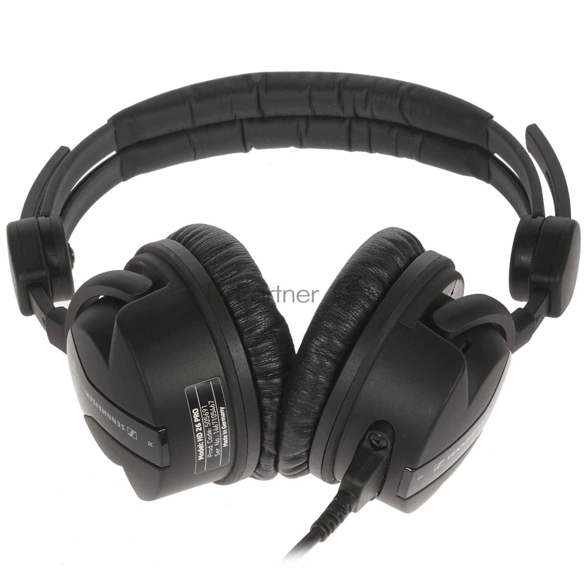 Проводные наушники Sennheiser HD 26 Pro черный, накладные, Jack 3.5/6.3 мм, складная чашка
