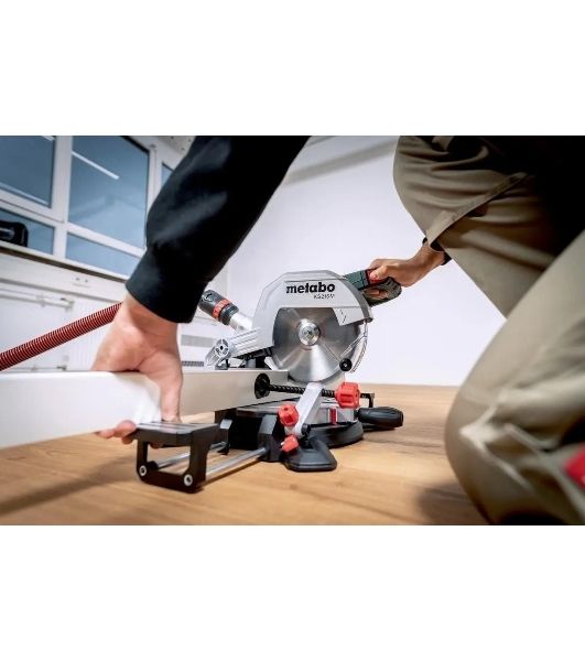 Торцовочная пила Metabo KS 216 M Set 1100Вт 5000об/мин d=216мм