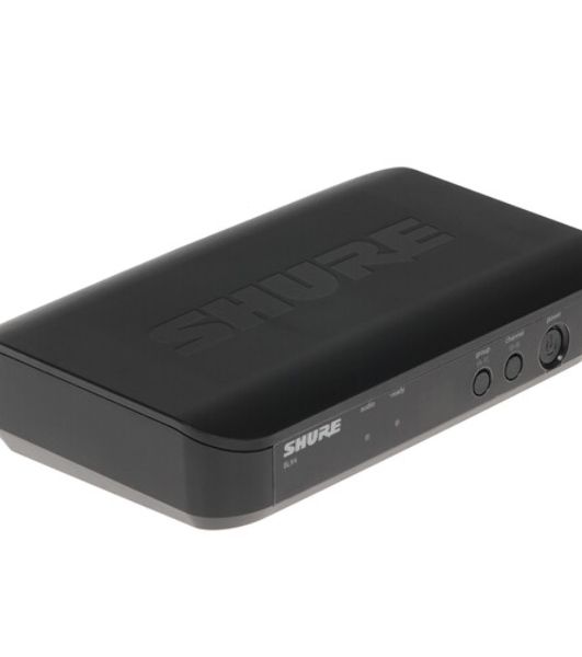 Микрофонная система SHURE SLXD14E/SM35-H56 беспроводная, одноканальная, с поясным передатчиком SLXD1 и головным микрофоном SM35. Частота UHF 518-562 МГц
