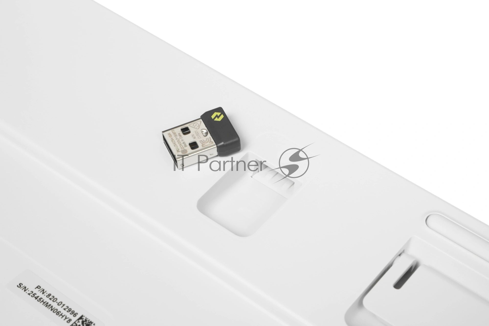 Клавиатура Logitech K868 гибридная, USB Type-A, Bluetooth, радиоканал, белый